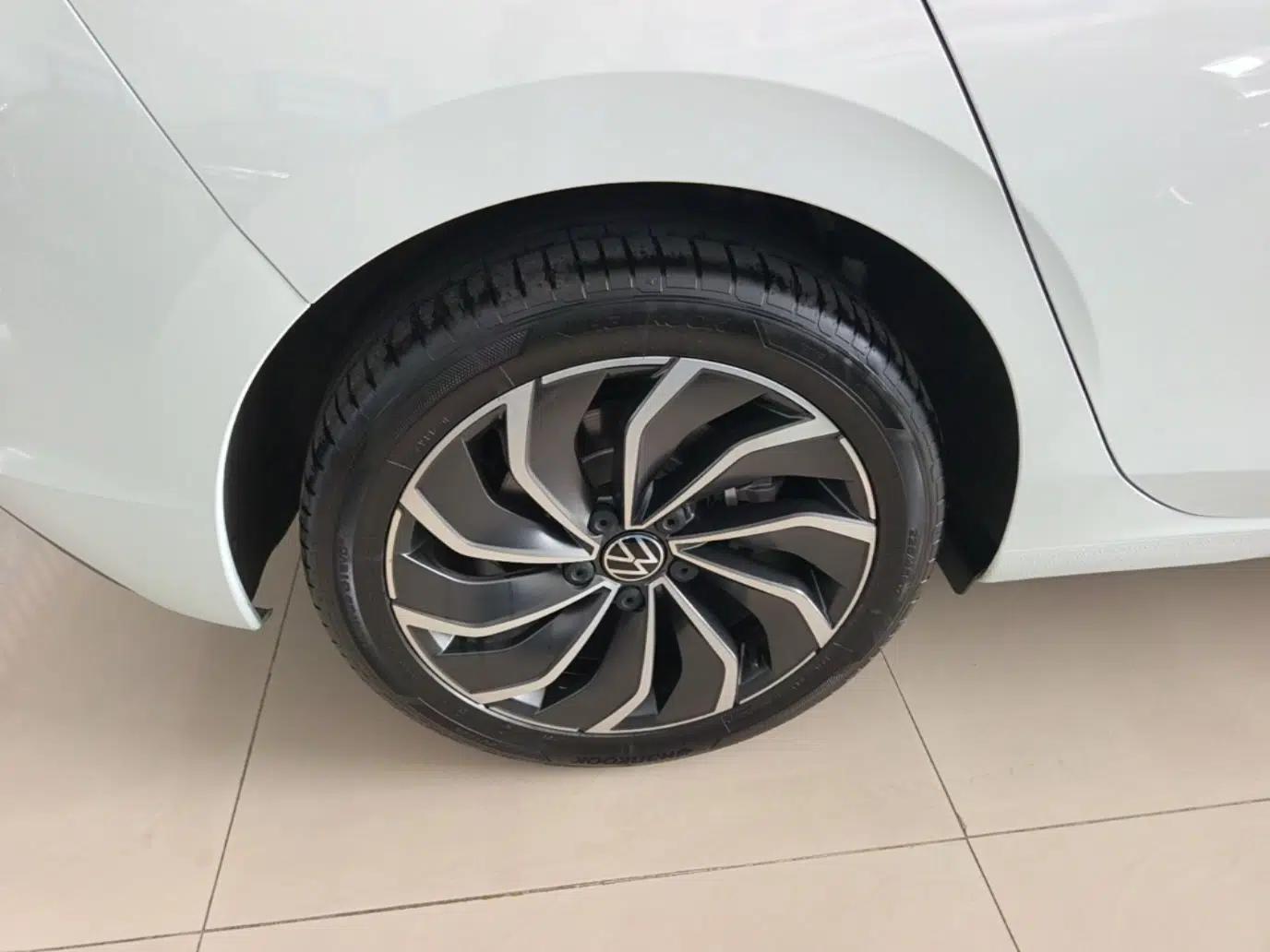 Volkswagen Golf 2023 Facelift 280TSI DSG Pro — миниатюра 11