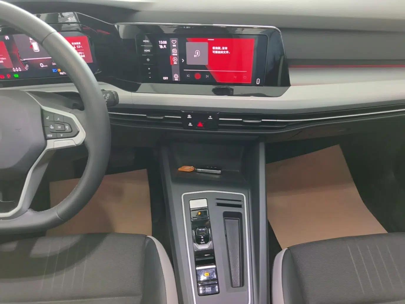 Volkswagen Golf 2023 Facelift 280TSI DSG Pro — миниатюра 15