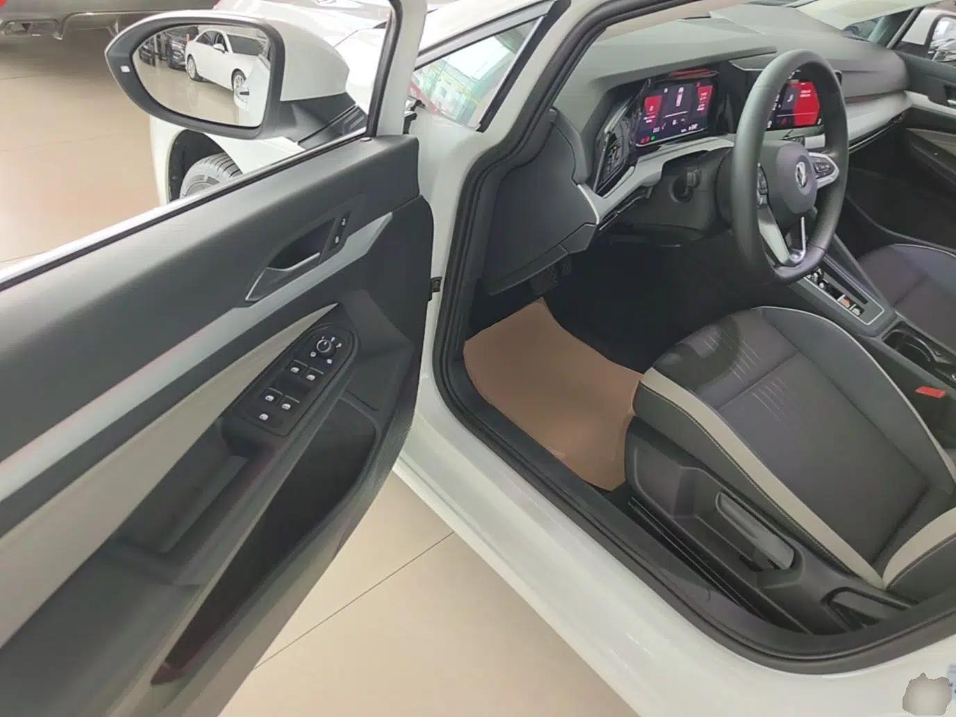 Volkswagen Golf 2023 Facelift 280TSI DSG Pro — миниатюра 18