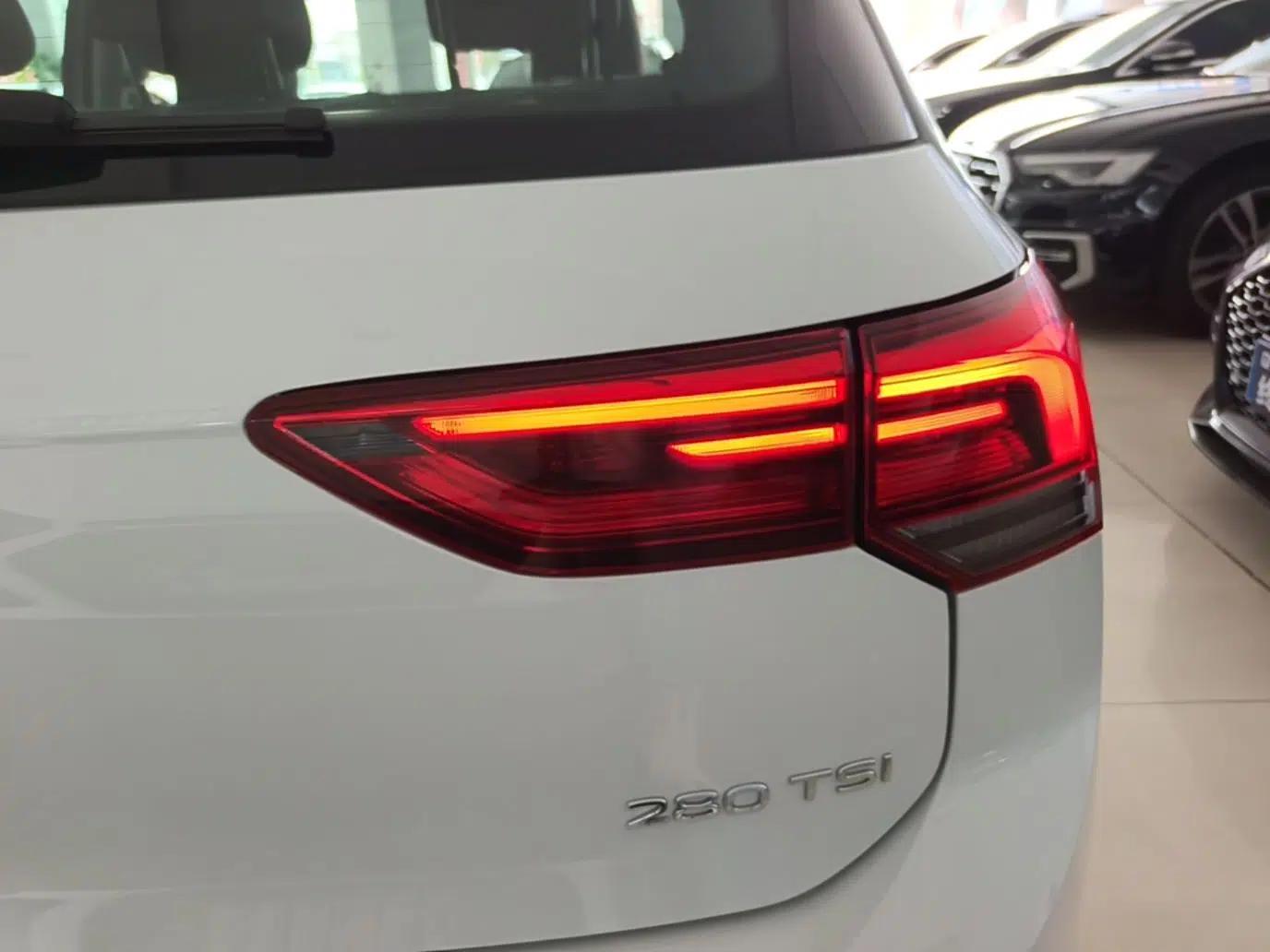 Volkswagen Golf 2023 Facelift 280TSI DSG Pro — миниатюра 9