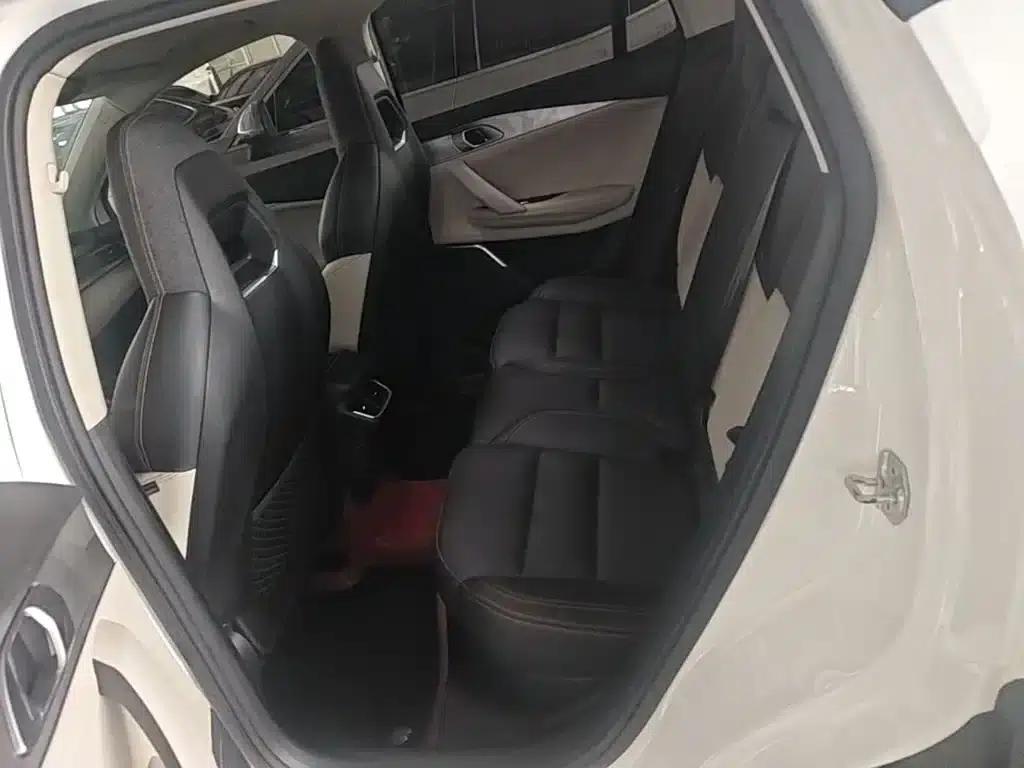 Lynk & Co 06 EM-P 2022 PHEV 84KM Range Pro — миниатюра 17