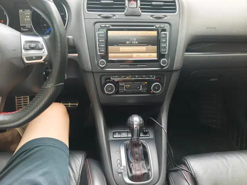 2010 Golf GTI 2.0TSI GTI — миниатюра 6