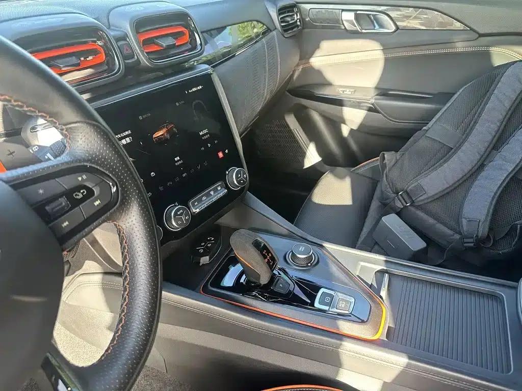 Lynk & Co 02 Hatchback 2021 2.0TD Halo — миниатюра 8