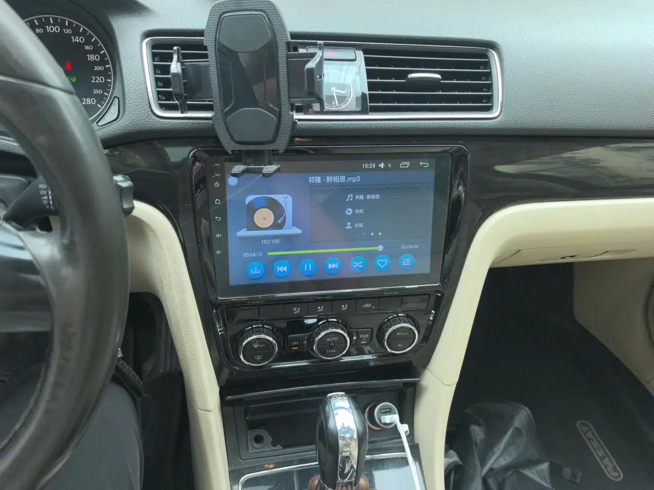 Volkswagen Passat 2011 1.8 TSI DSG Prestige Edition — миниатюра 13