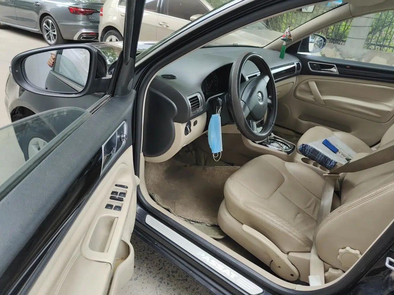 Volkswagen Passat 2009 2.0L MFI Automatic Luxury Edition — миниатюра 16
