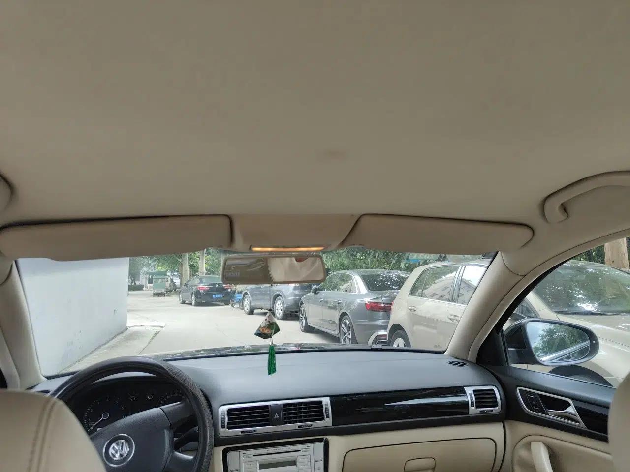 Volkswagen Passat 2009 2.0L MFI Automatic Luxury Edition — миниатюра 18