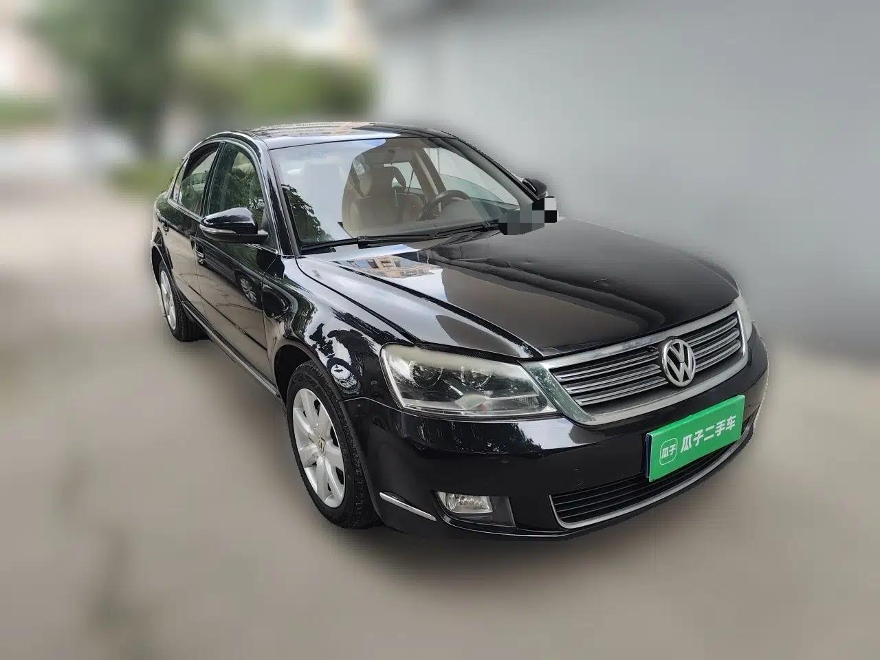 Volkswagen Passat 2009 2.0L MFI Automatic Luxury Edition — миниатюра 3