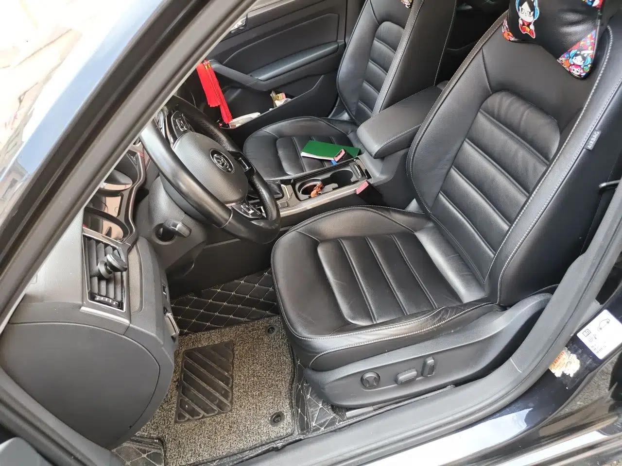 Volkswagen Passat 2017 330TSI DSG Luxury Edition — миниатюра 15
