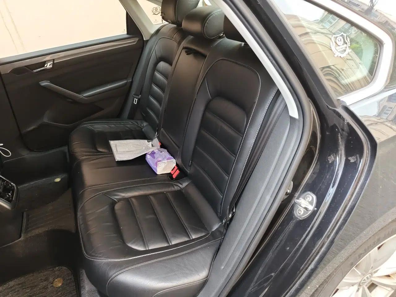 Volkswagen Passat 2017 330TSI DSG Luxury Edition — миниатюра 17