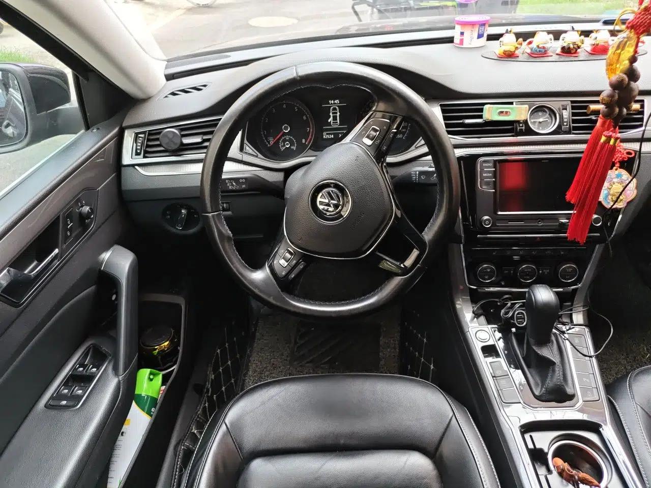 Volkswagen Passat 2017 330TSI DSG Luxury Edition — миниатюра 10