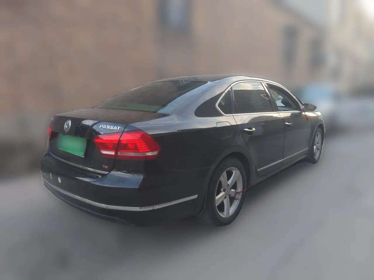 Volkswagen Passat 2011 2.0 TSI DSG Premium Edition — миниатюра 6