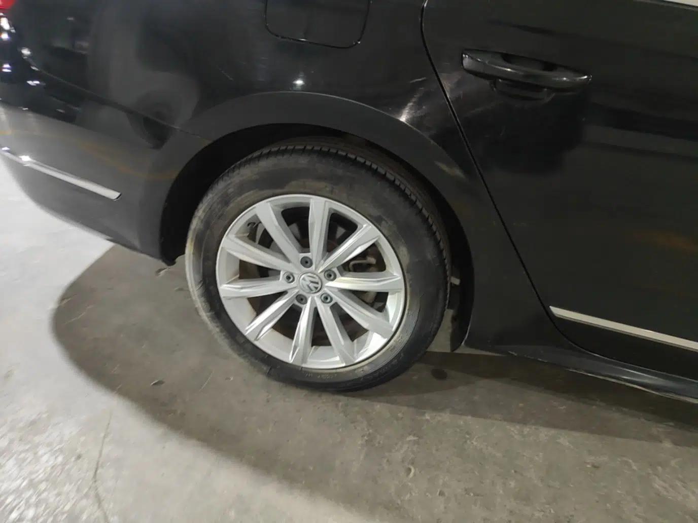 Volkswagen Passat 2017 330TSI DSG Luxury Edition — миниатюра 11