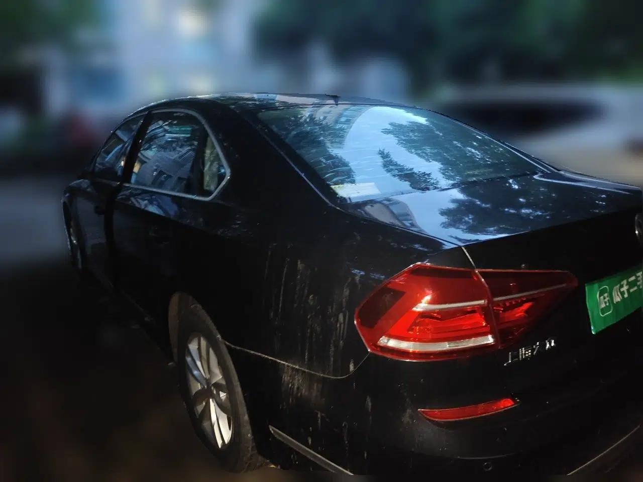 Volkswagen Passat 2016 330TSI DSG Luxury Edition — миниатюра 4