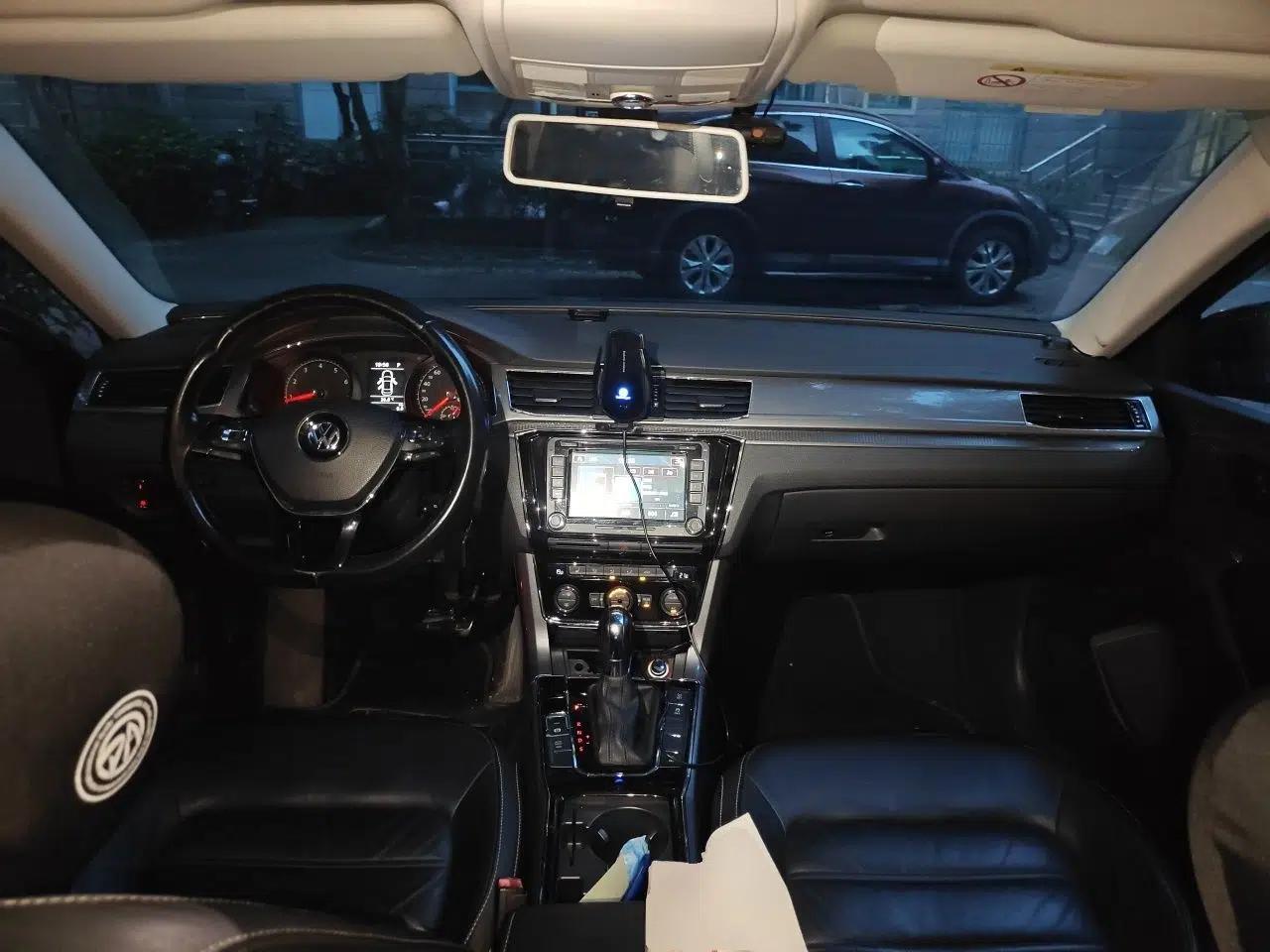 Volkswagen Passat 2016 330TSI DSG Luxury Edition — миниатюра 9
