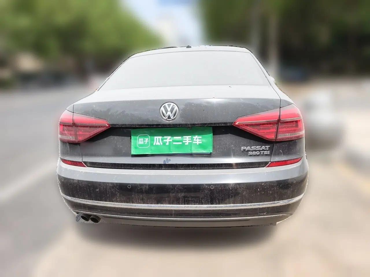 Volkswagen Passat 2017 280TSI DSG Luxury Edition — миниатюра 5