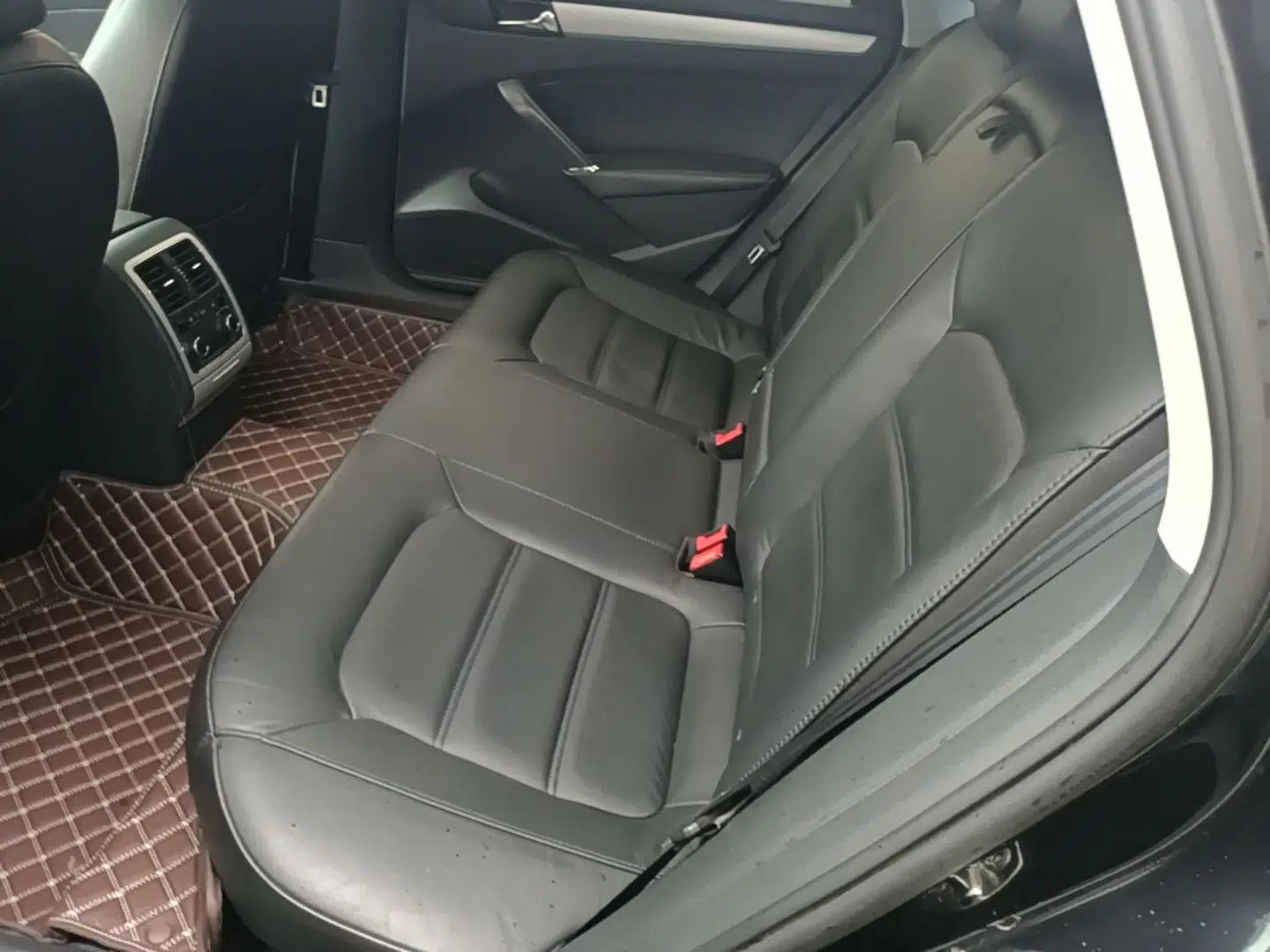 Volkswagen Passat 2015 1.8TSI DSG Prestige Edition — миниатюра 25