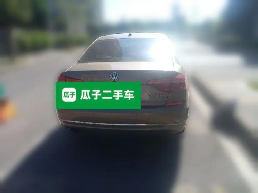 Volkswagen Passat 2017 280TSI DSG Luxury Edition — миниатюра 5