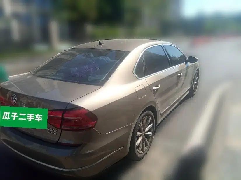 Volkswagen Passat 2017 280TSI DSG Luxury Edition — миниатюра 6