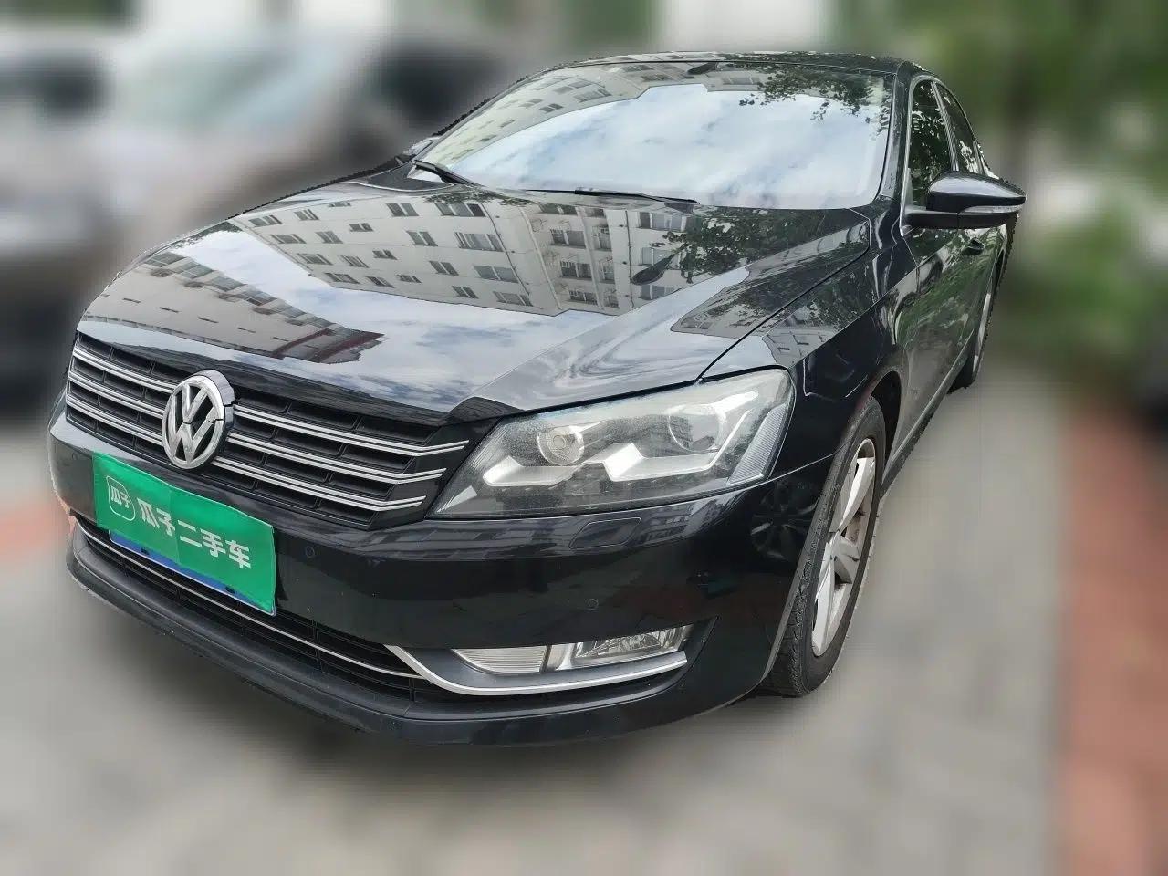 Volkswagen Passat 2011 2.0 TSI DSG Premium Edition — миниатюра 1