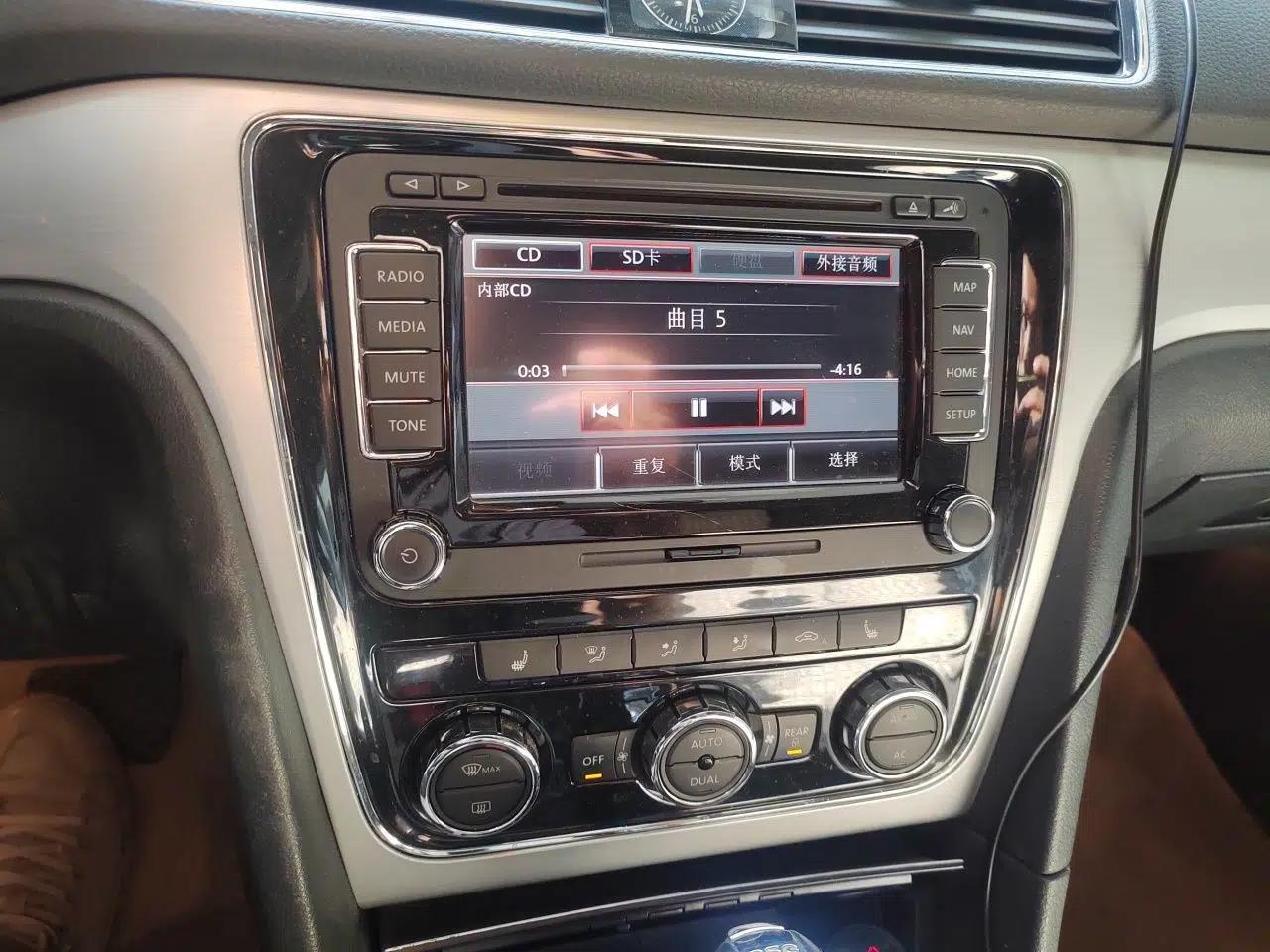 Volkswagen Passat 2011 2.0 TSI DSG Ultimate Edition — миниатюра 13