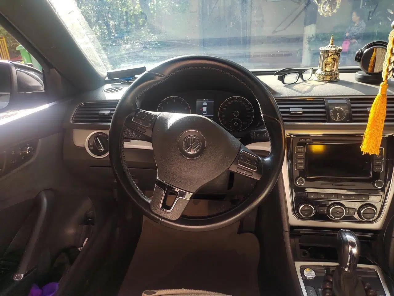Volkswagen Passat 2011 2.0 TSI DSG Ultimate Edition — миниатюра 10