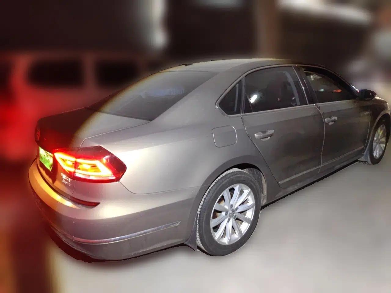 Volkswagen Passat 2017 330TSI DSG Luxury Edition — миниатюра 6