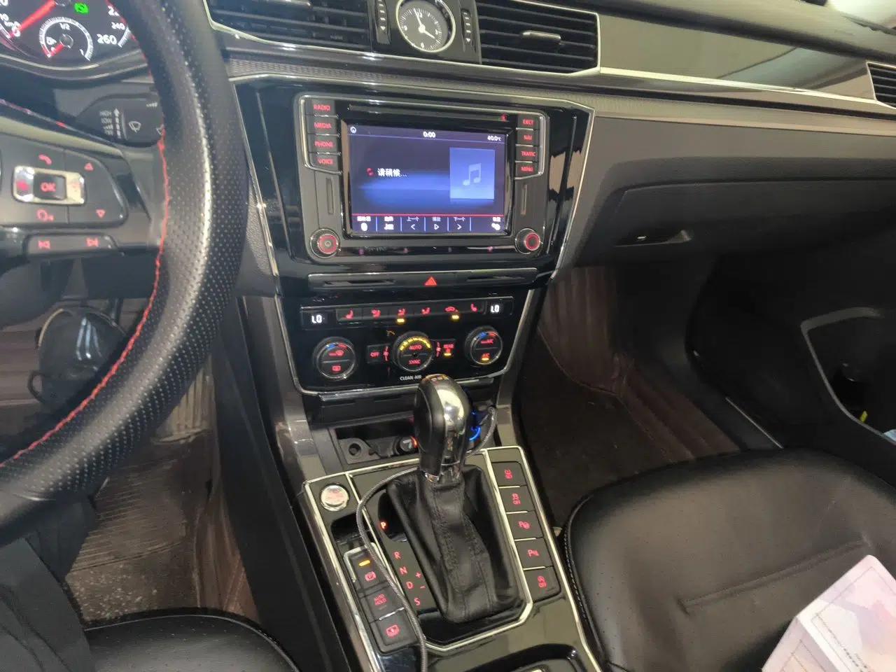 Volkswagen Passat 2016 330TSI DSG Prestige Edition — миниатюра 13