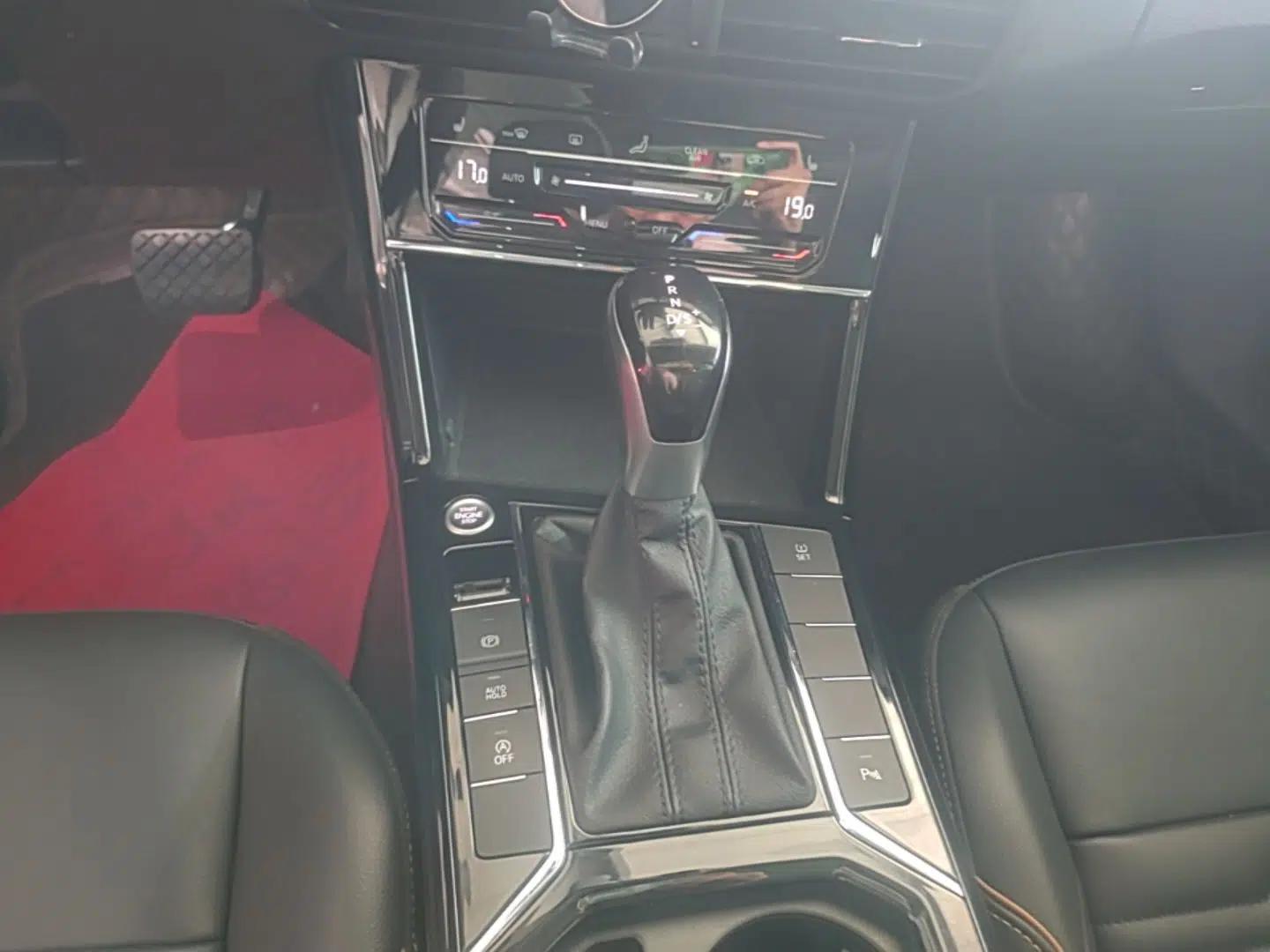 Volkswagen Passat 2020 330TSI Elite Edition China VI — миниатюра 16