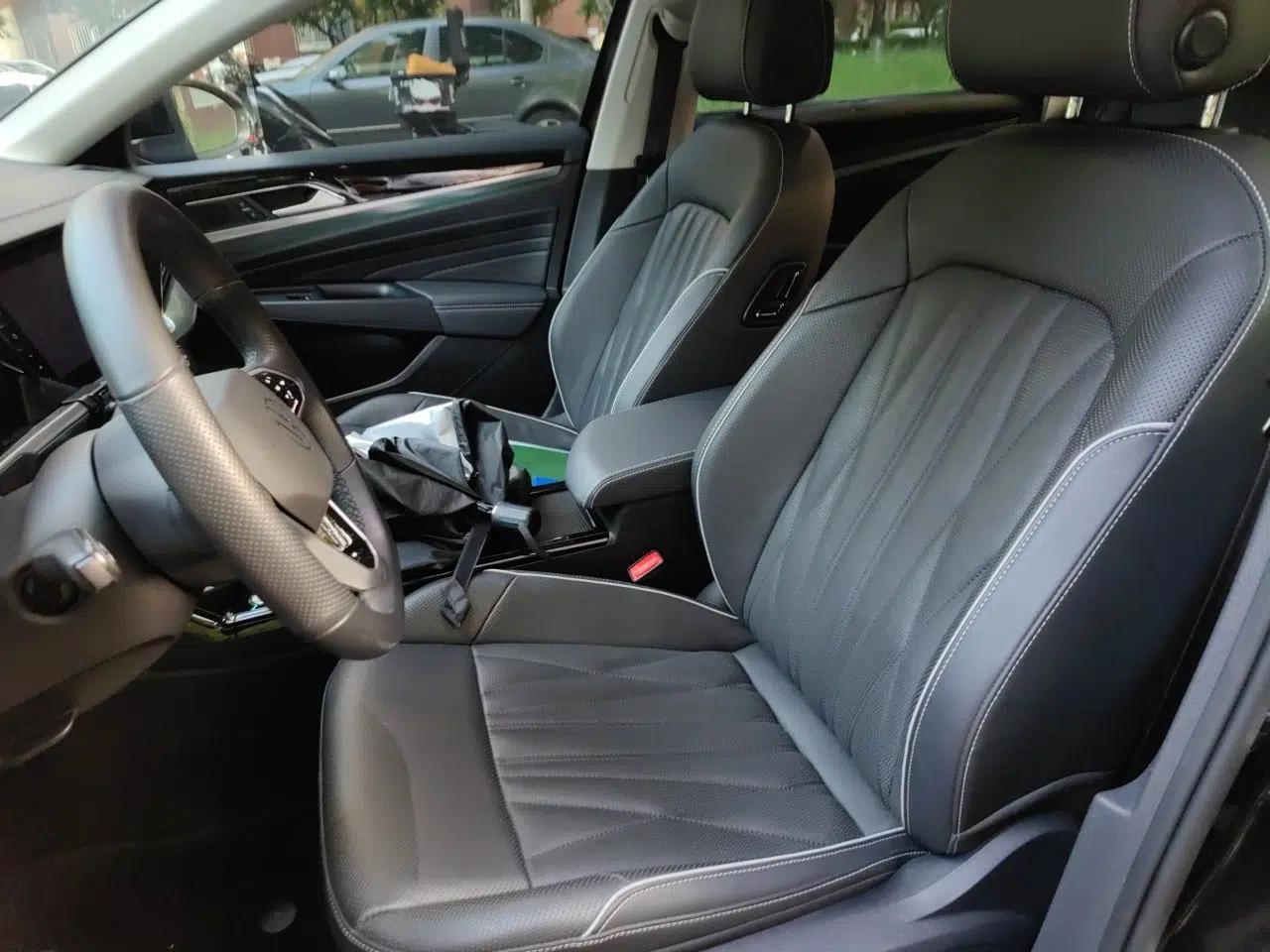 Volkswagen Passat 2022 330TSI Starry Luxury Edition — миниатюра 15
