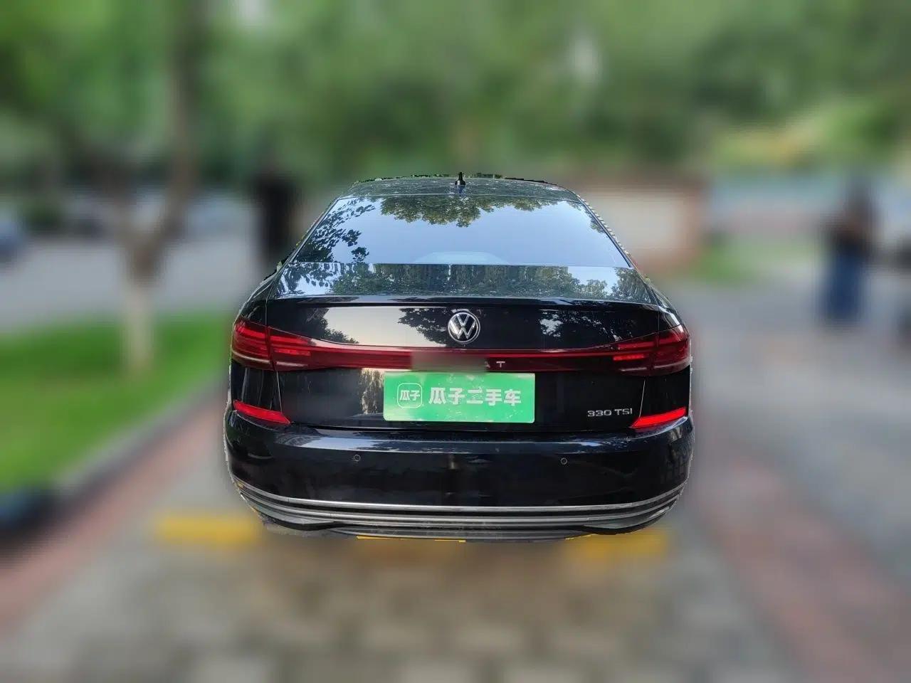 Volkswagen Passat 2022 330TSI Starry Luxury Edition — миниатюра 5