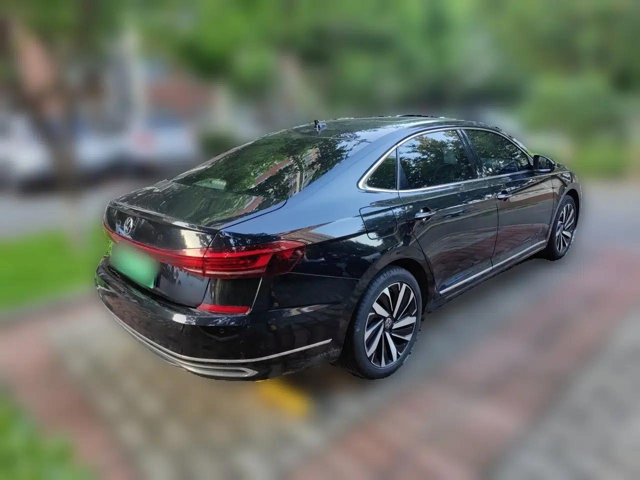 Volkswagen Passat 2022 330TSI Starry Luxury Edition — миниатюра 6
