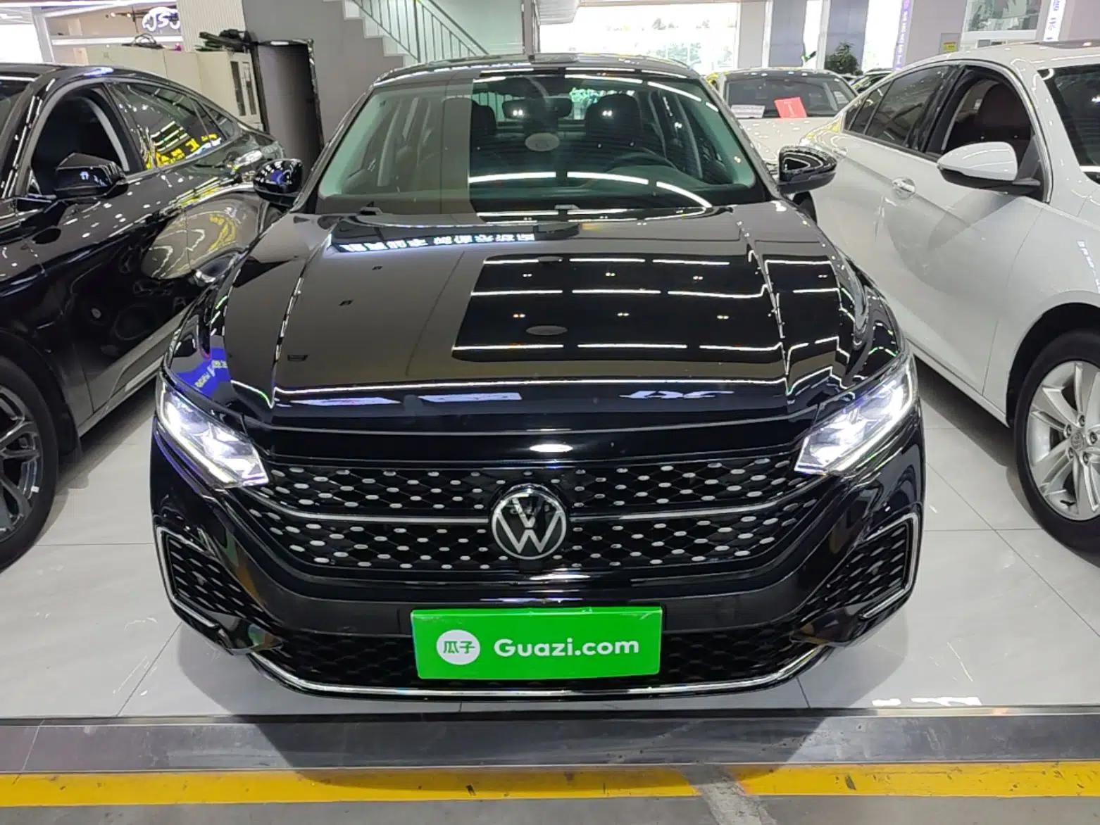 Volkswagen Passat 2023 Revised 330TSI Starry Elite Edition — миниатюра 2