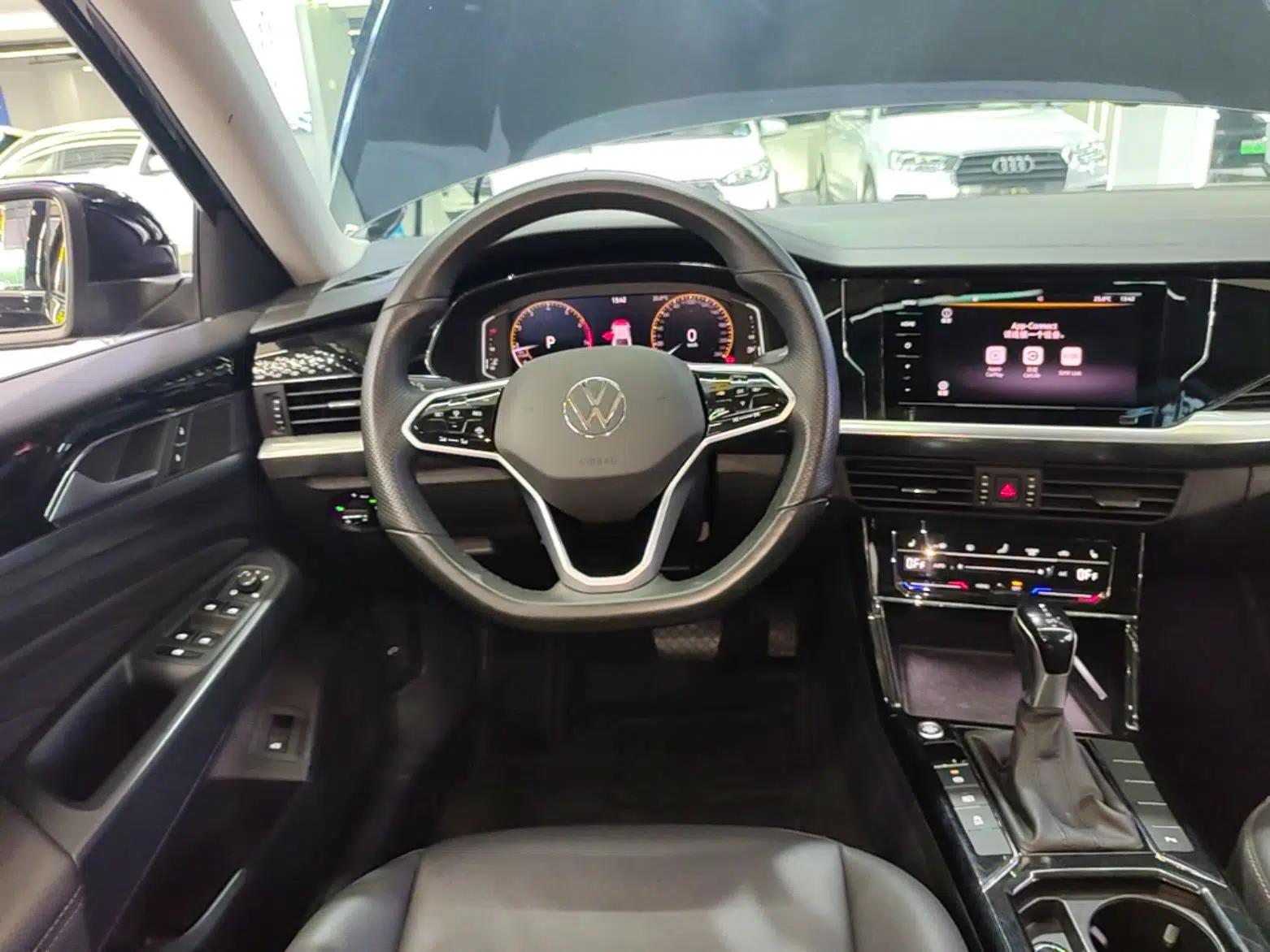 Volkswagen Passat 2023 Revised 330TSI Starry Elite Edition — миниатюра 18