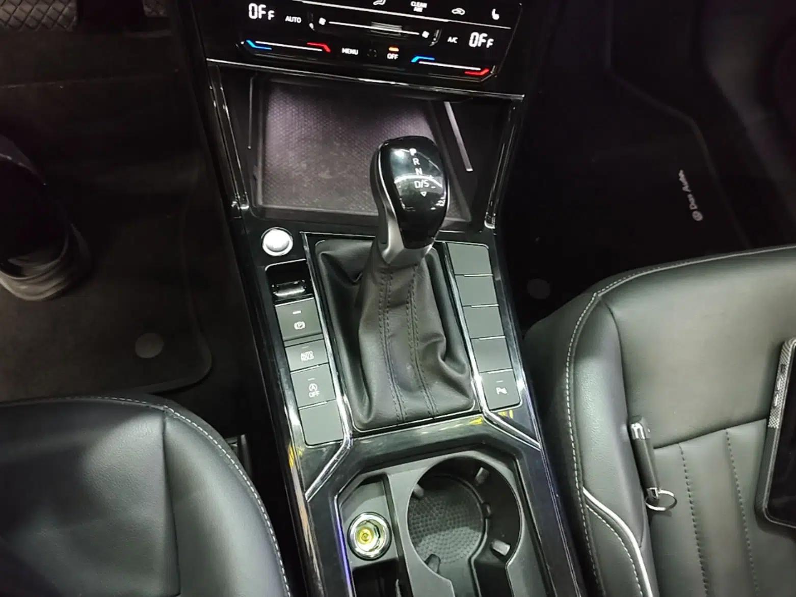 Volkswagen Passat 2023 Revised 330TSI Starry Elite Edition — миниатюра 21