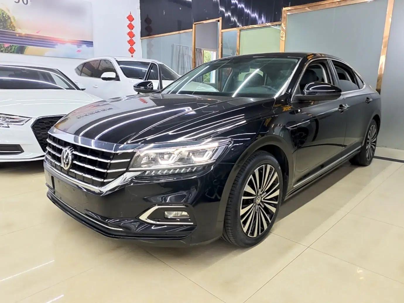 Volkswagen Passat 2019 330TSI Luxury Edition China VI Standard — миниатюра 1