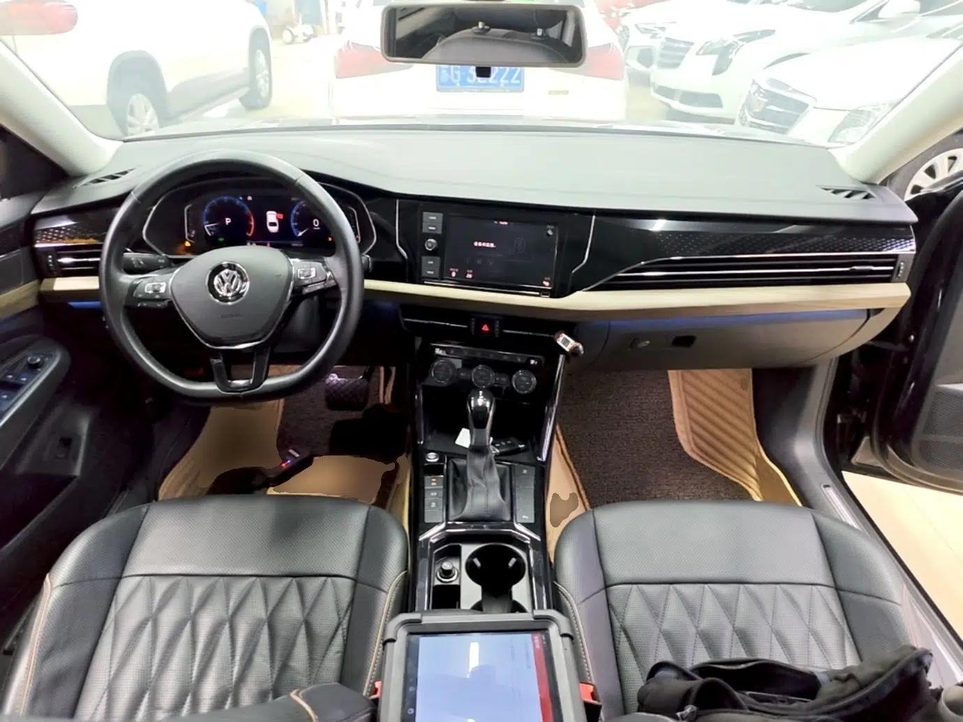 Volkswagen Passat 2019 330TSI Luxury Edition China VI Standard — миниатюра 12