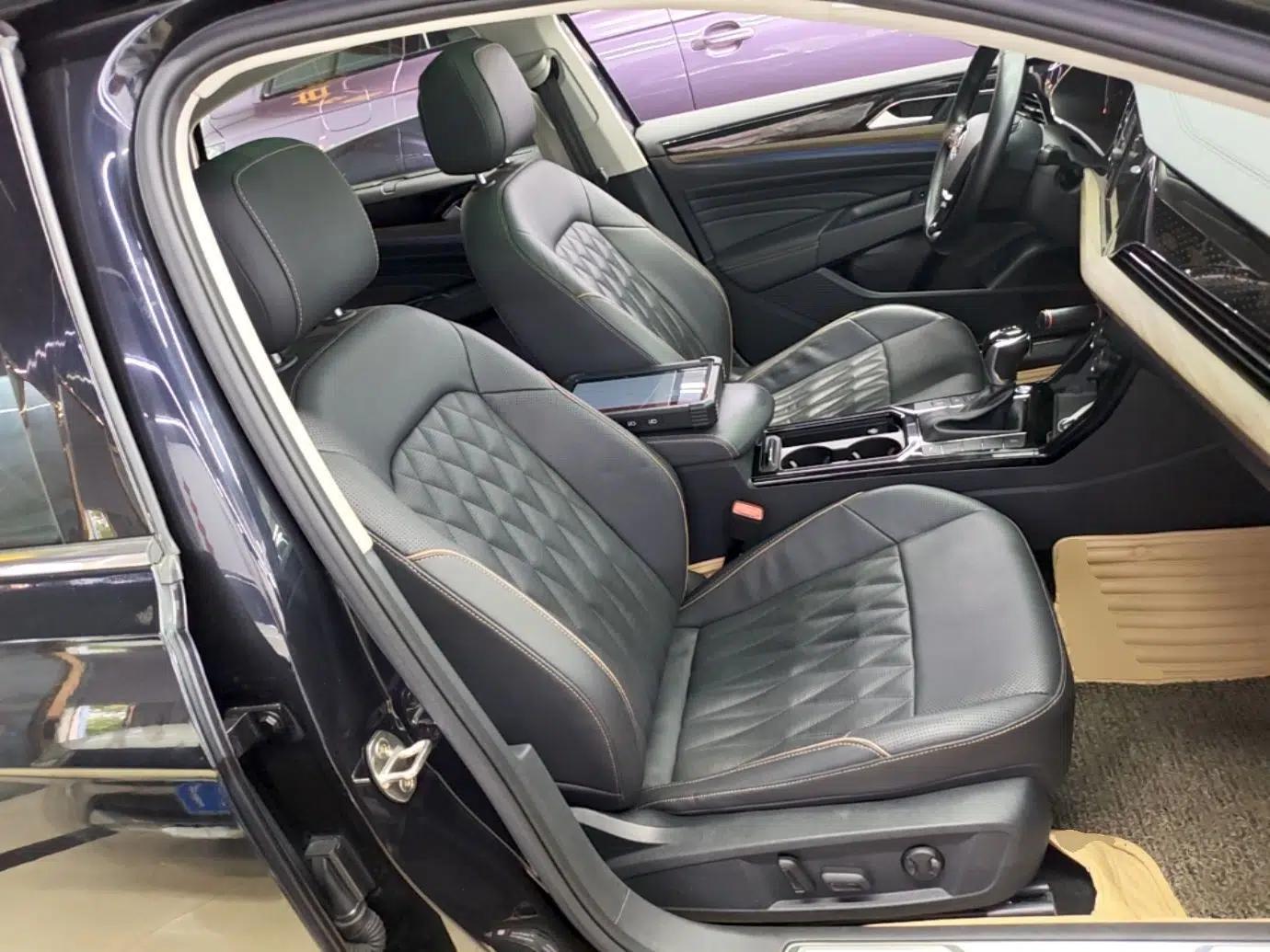 Volkswagen Passat 2019 330TSI Luxury Edition China VI Standard — миниатюра 19
