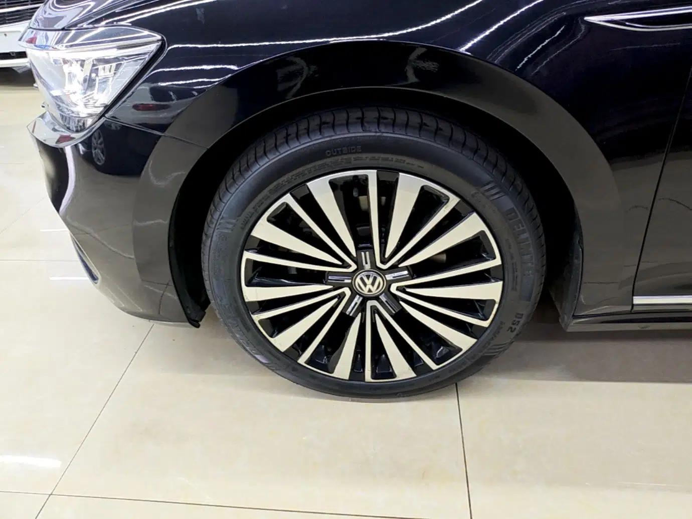 Volkswagen Passat 2019 330TSI Luxury Edition China VI Standard — миниатюра 10