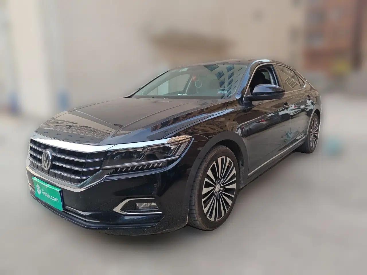 Volkswagen Passat 2019 330TSI Luxury Edition China VI Standard — миниатюра 1