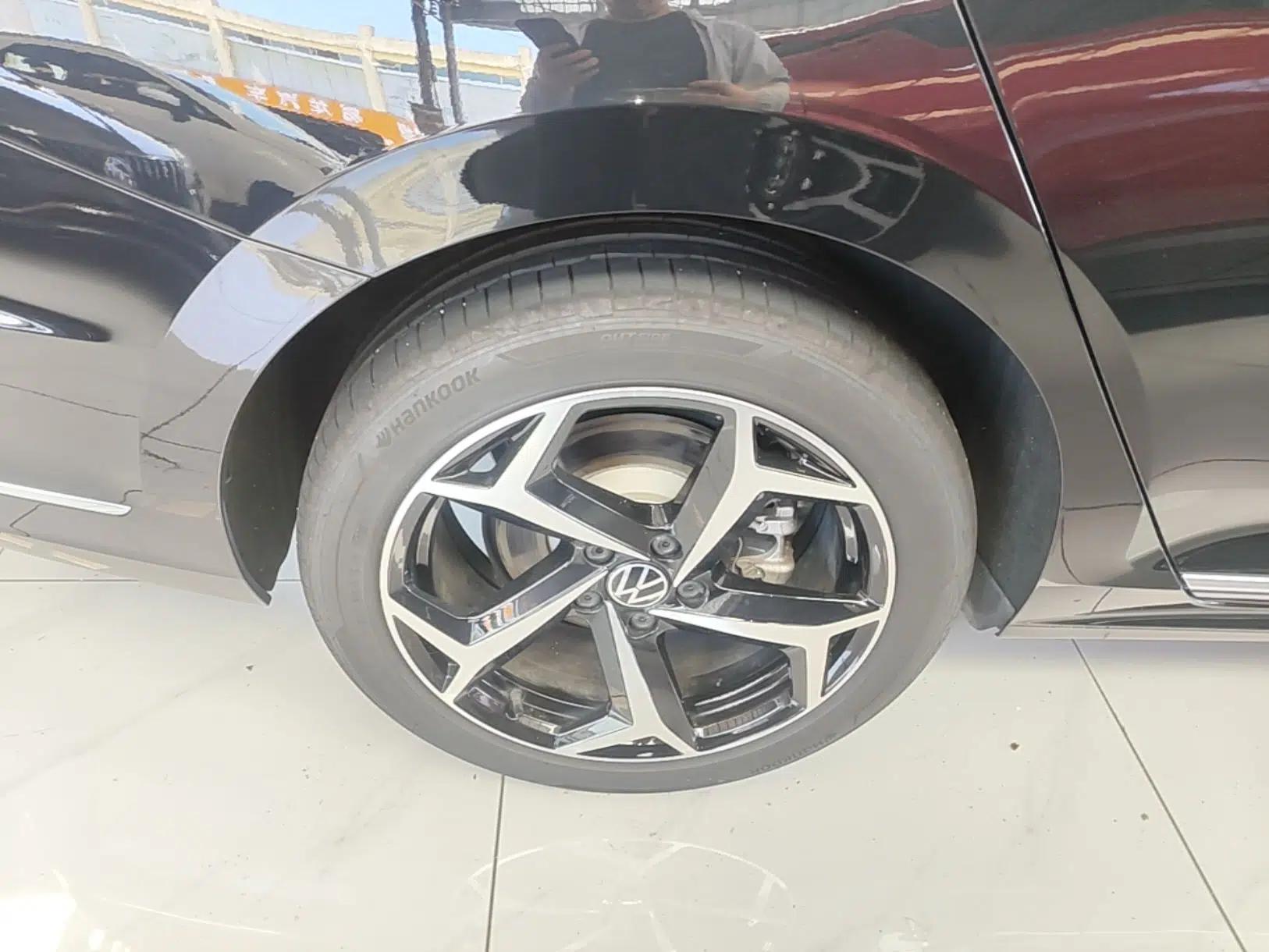 Volkswagen Passat 2025 Outstanding Model 330TSI Starry Elite Edition — миниатюра 11