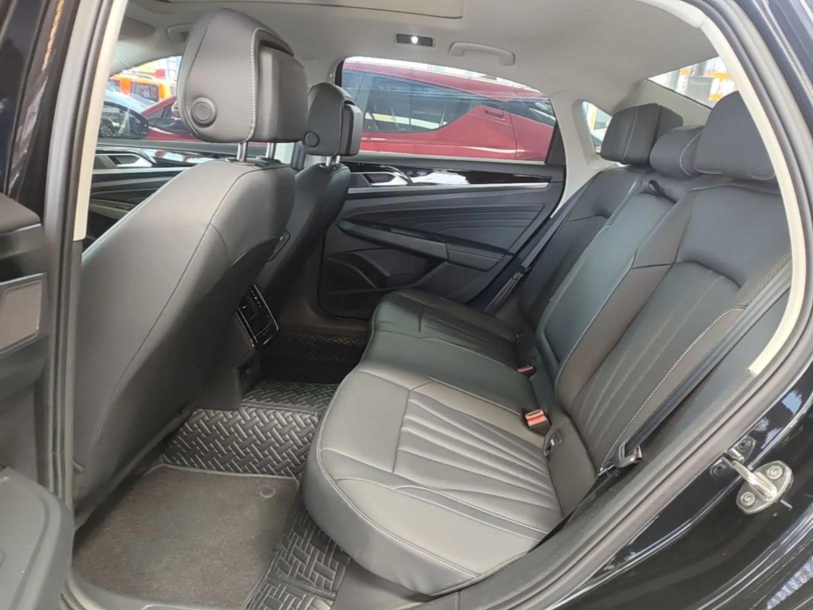 Volkswagen Passat 2025 Outstanding Model 330TSI Starry Elite Edition — миниатюра 20