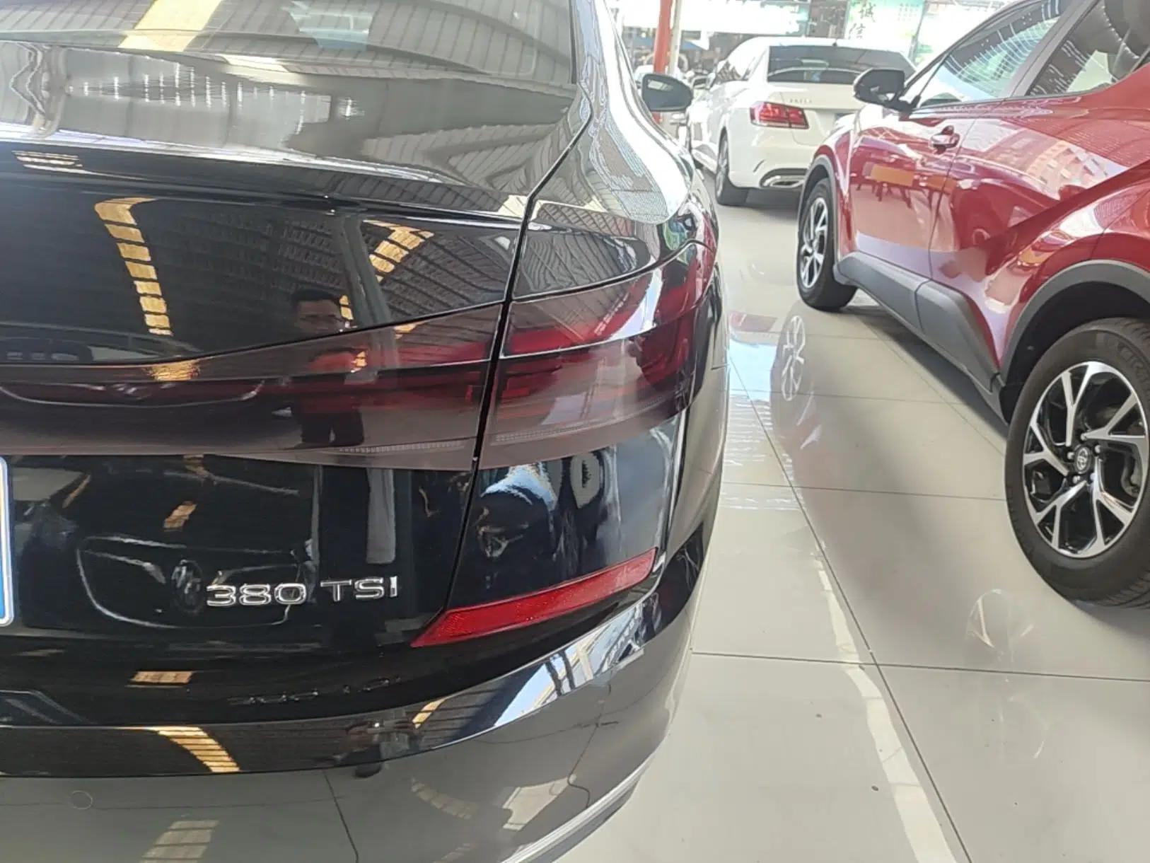 Volkswagen Passat 2025 Outstanding Model 330TSI Starry Elite Edition — миниатюра 9