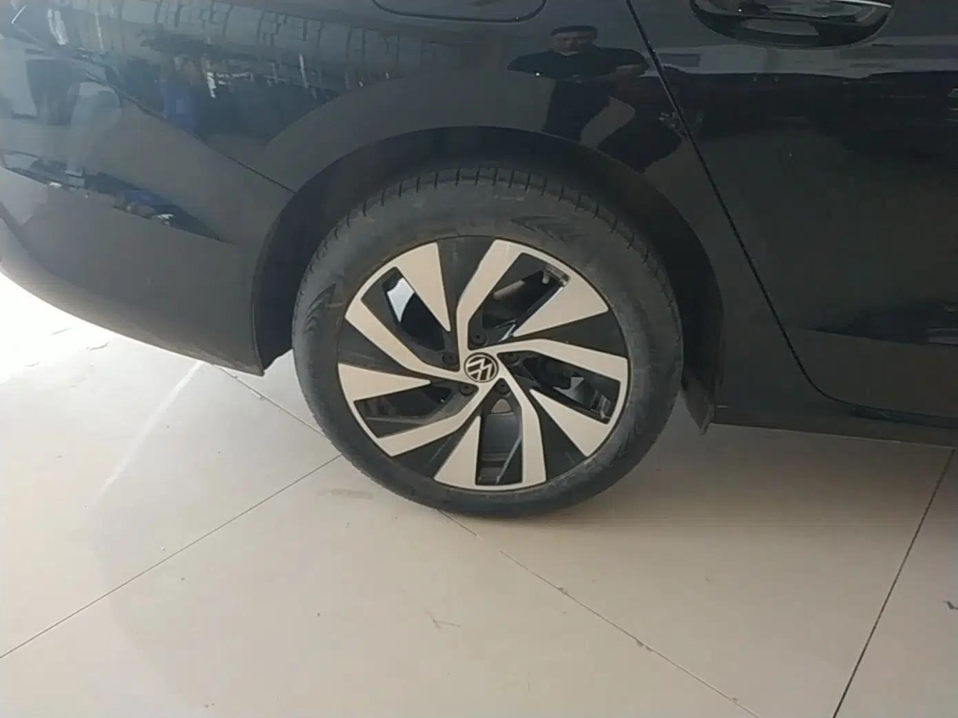 Volkswagen Passat 2025 Pro 380TSI Dragon Glory Edition — миниатюра 11