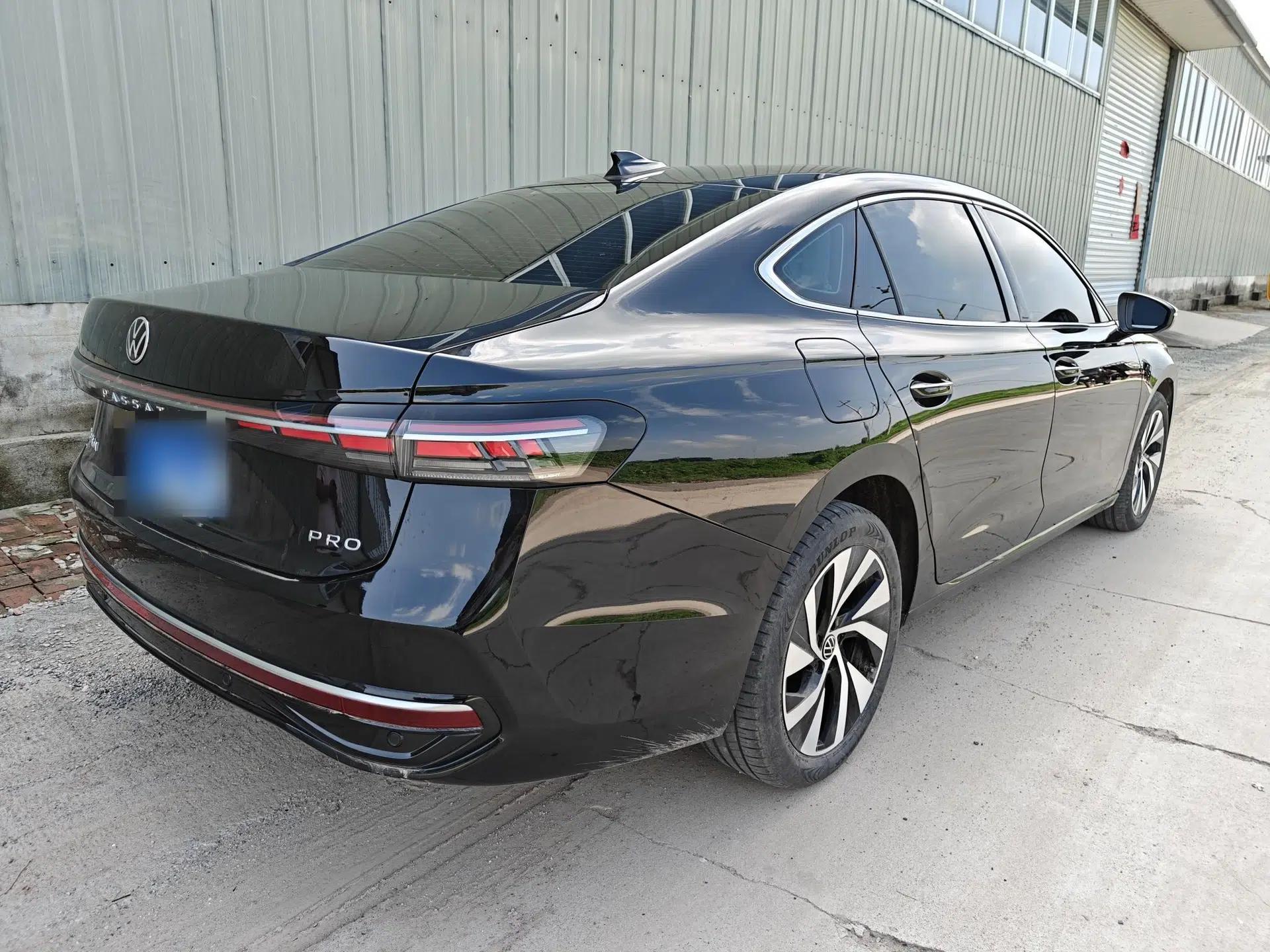Volkswagen Passat 2025 Pro 380TSI Dragon Glory Edition — миниатюра 17