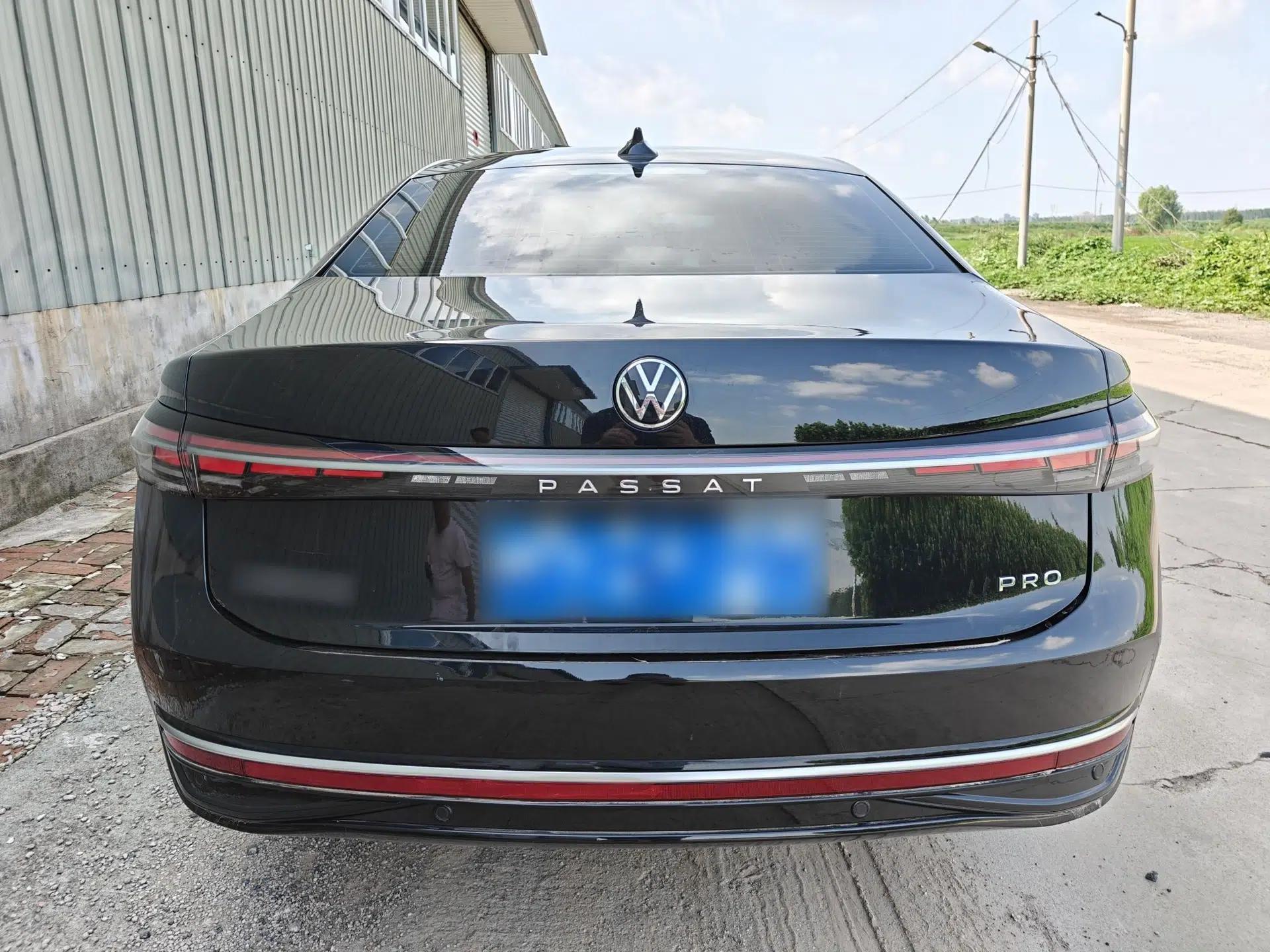 Volkswagen Passat 2025 Pro 380TSI Dragon Glory Edition — миниатюра 18
