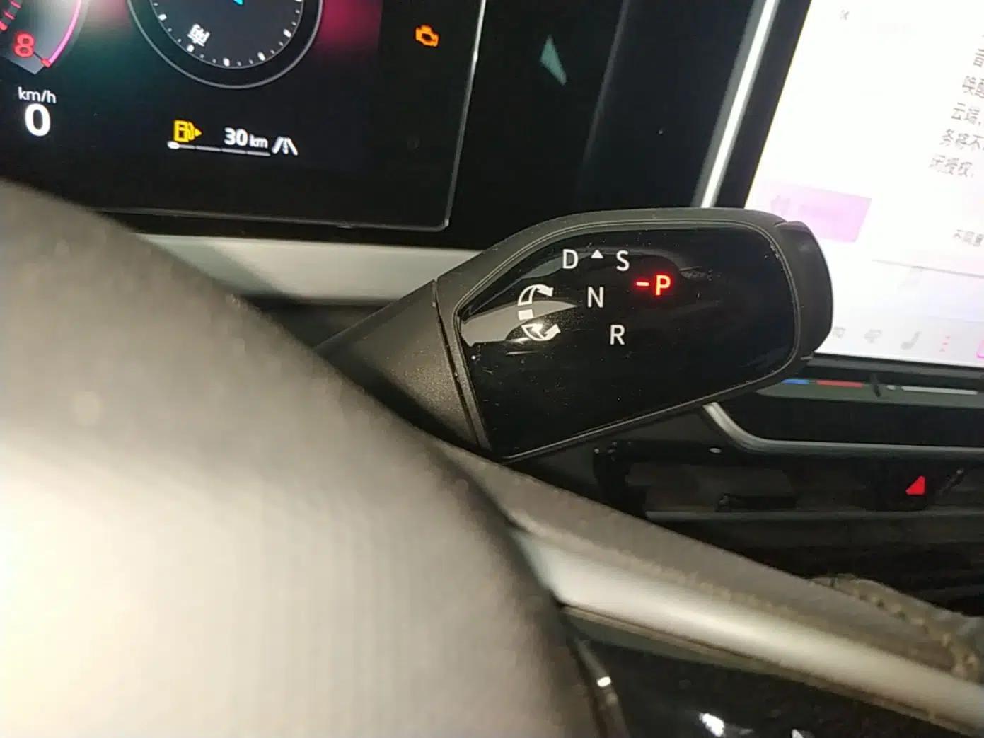 Volkswagen Passat 2025 Pro 380TSI Dragon Glory Edition — миниатюра 23