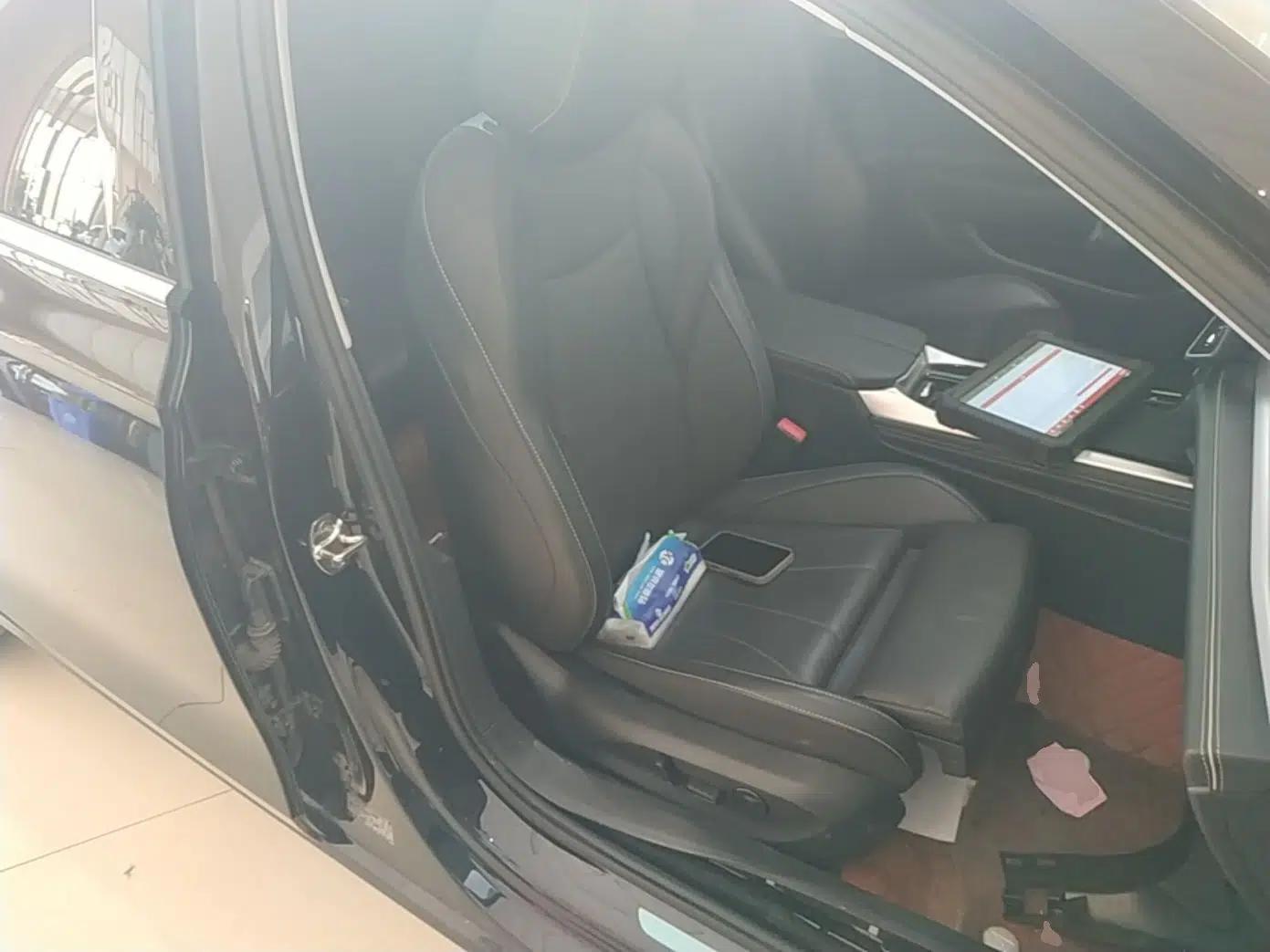 Volkswagen Passat 2025 Pro 380TSI Dragon Glory Edition — миниатюра 26