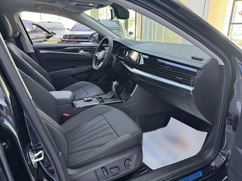 Volkswagen Passat 2025 Outstanding Model 330TSI Starry Elite Edition — миниатюра 11