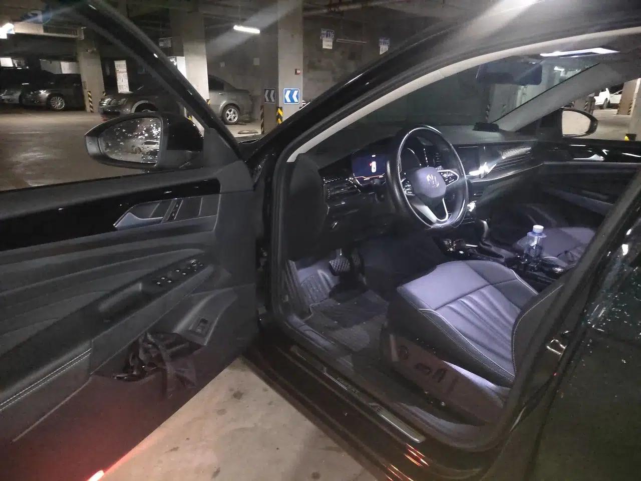 Volkswagen Passat 2024 380TSI Starry Dragon Edition — миниатюра 16