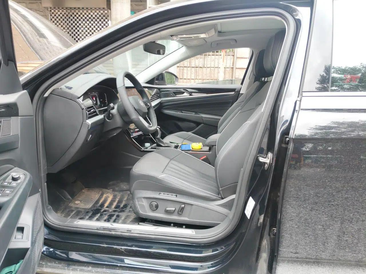 Volkswagen Passat 2024 380TSI Dragon Glory Edition — миниатюра 15
